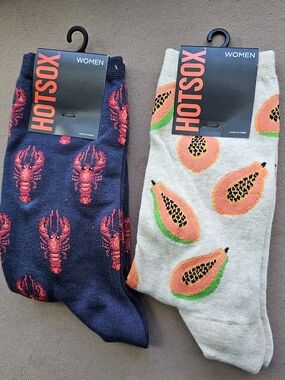 Hot Sox Women’s Novelty Sock Duo - Navy Lobster &‎ Cream Papaya